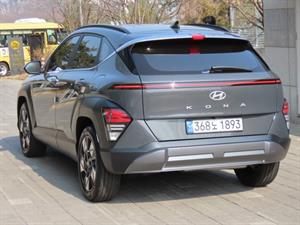 HYUNDAI Kona - Vista 8