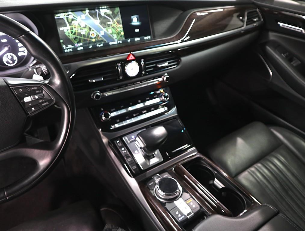 Genesis EQ900 - Vista 11