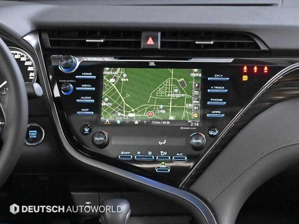 Toyota Camry - Vista 10