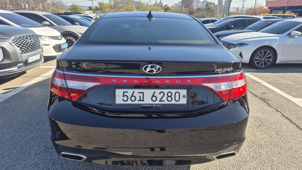 HYUNDAI Grandeur - Vista 5