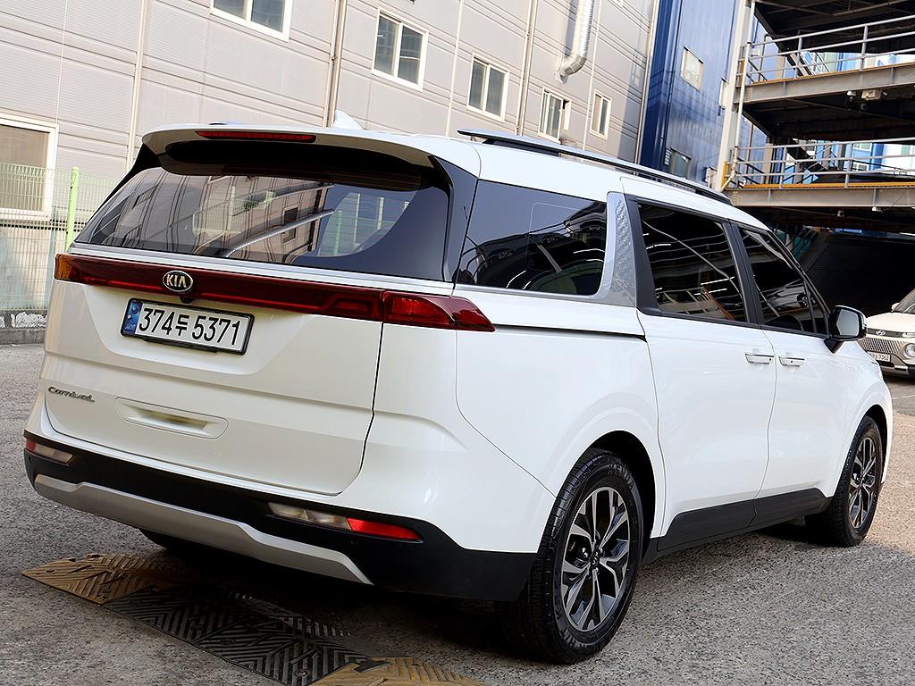 KIA Carnival - Vista 7