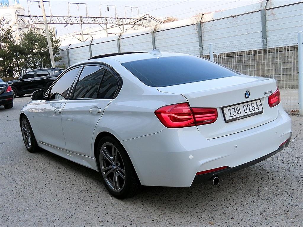 BMW 3 series - Vista 3