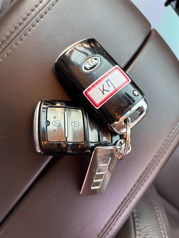 KIA K7 2017 Negro - Importación desde Corea - HF Imports Iquique - Foto 16