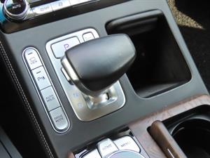 Genesis G90 - Vista 12