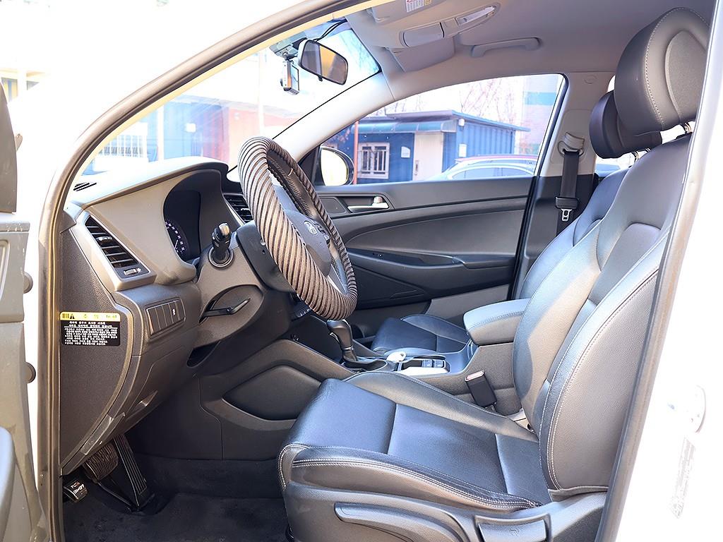 HYUNDAI Tucson 2017 Blanco - Importación desde Corea - HF Imports Iquique - Foto 13