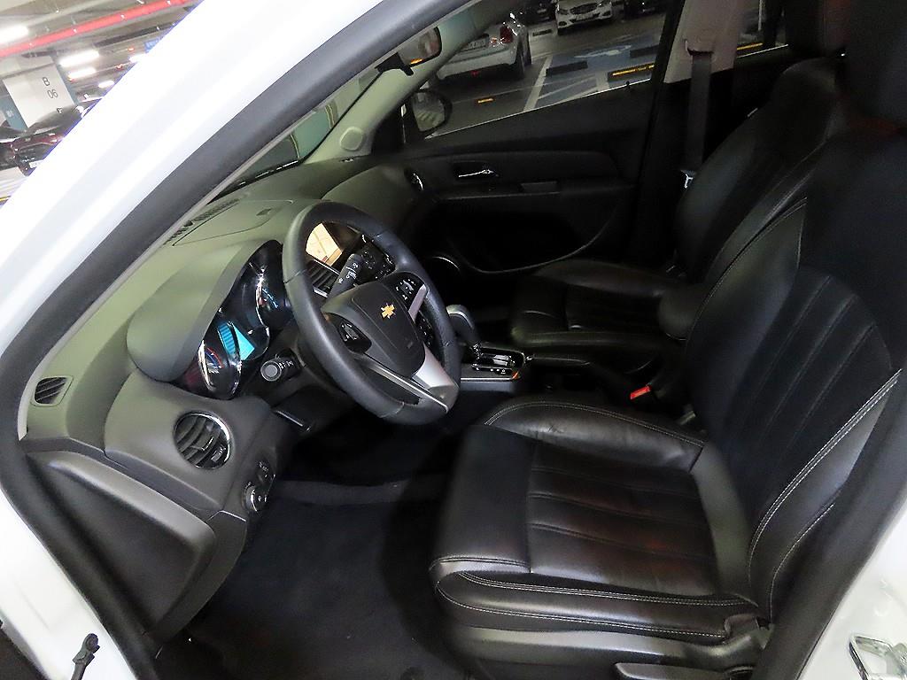 Chevrolet Cruise - Vista 6