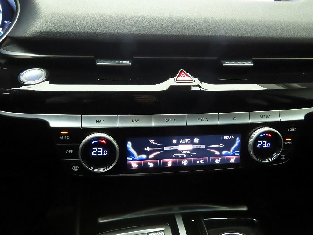 Genesis G80 - Vista 9