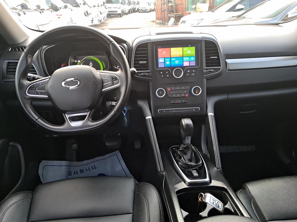 SAMSUNG QM6 - Vista 5