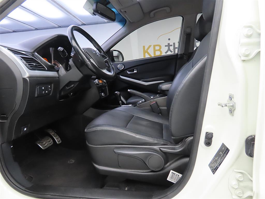 Ssangyong Korando - Vista 5