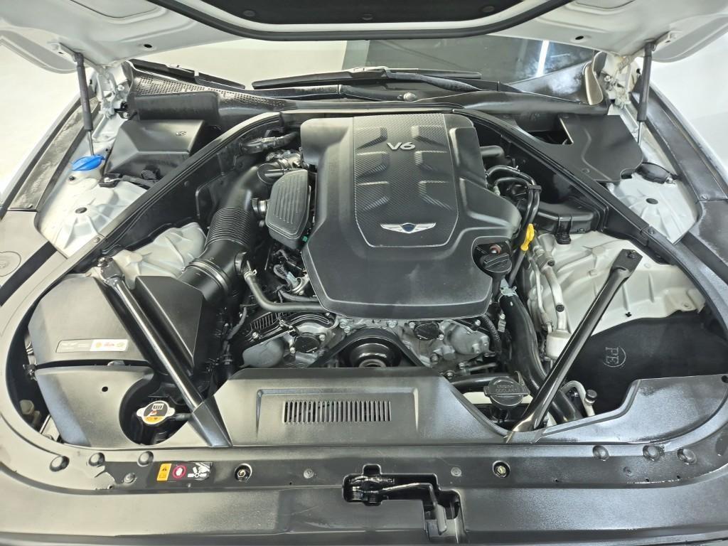 Genesis G80 - Vista 5