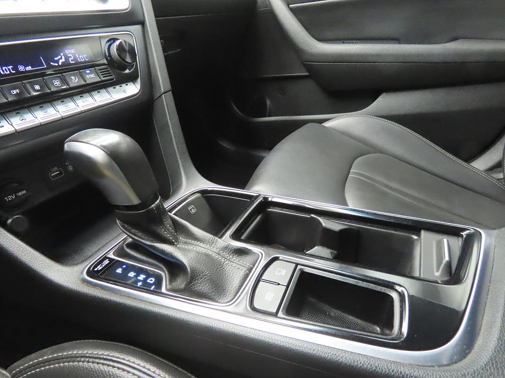 HYUNDAI Sonata - Vista 11