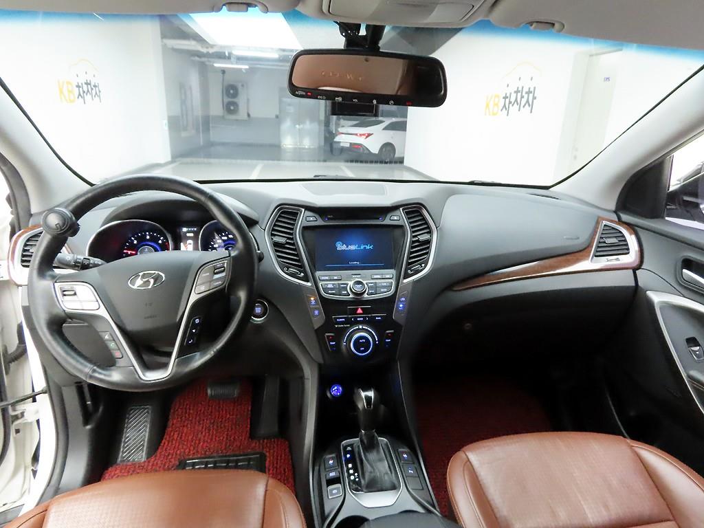 HYUNDAI Santa Fe - Vista 6