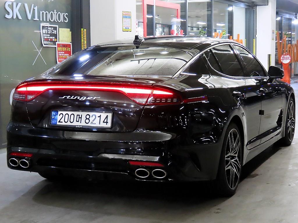 KIA Stinger - Vista 4