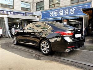 Genesis G80 - Vista 8