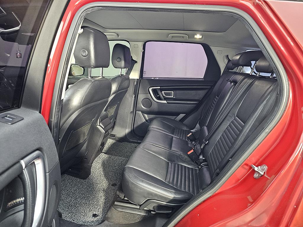 Land Rover Discovery Sports - Vista 9