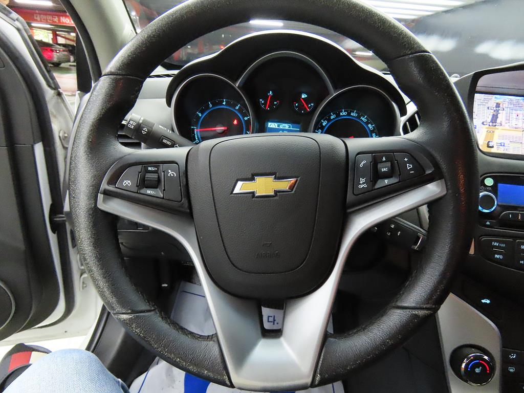 Chevrolet Cruise - Vista 8