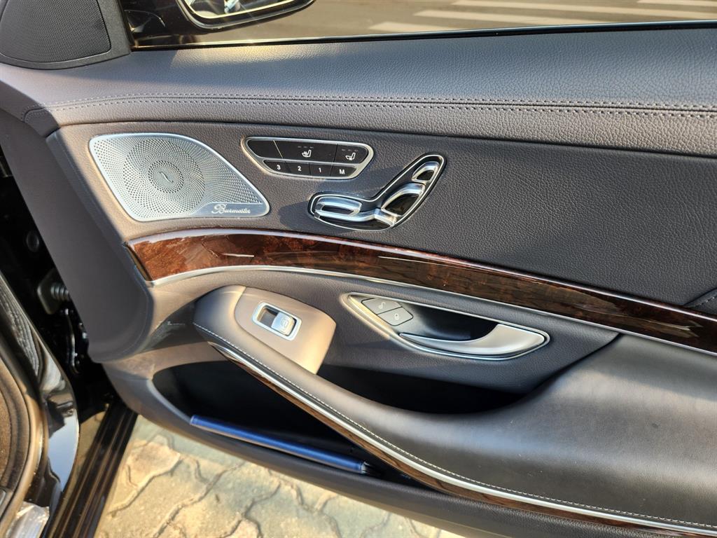 Mercedes Benz S Class - Vista 10