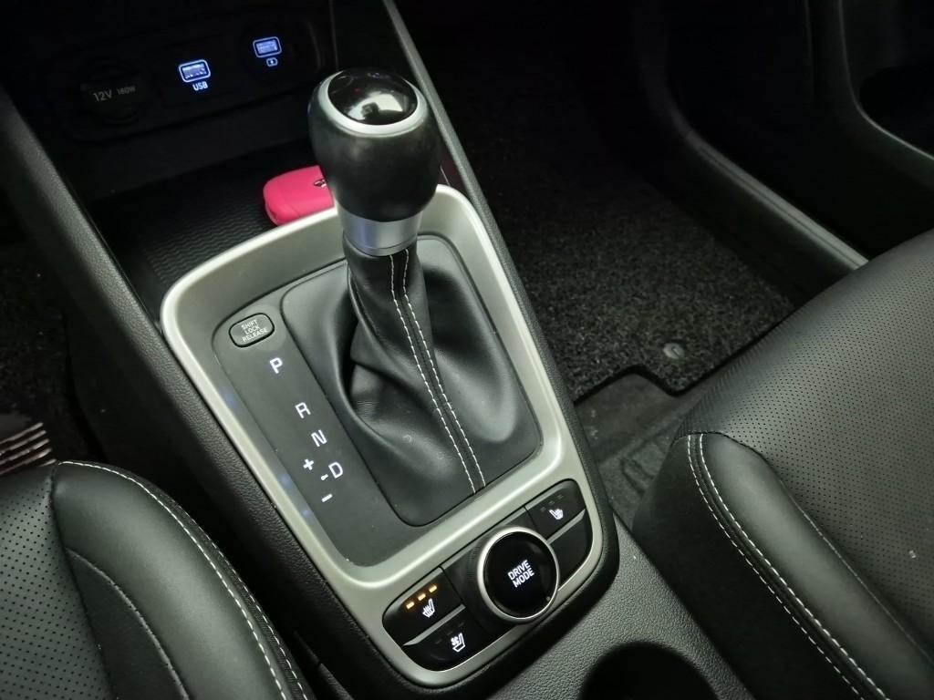 HYUNDAI Venue - Vista 8