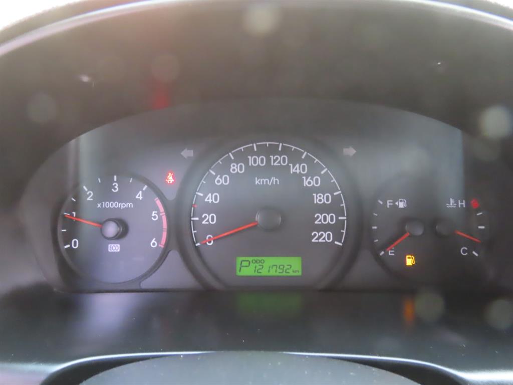 HYUNDAI Starex 2012 Gris - Importación desde Corea - HF Imports Iquique - Foto 9