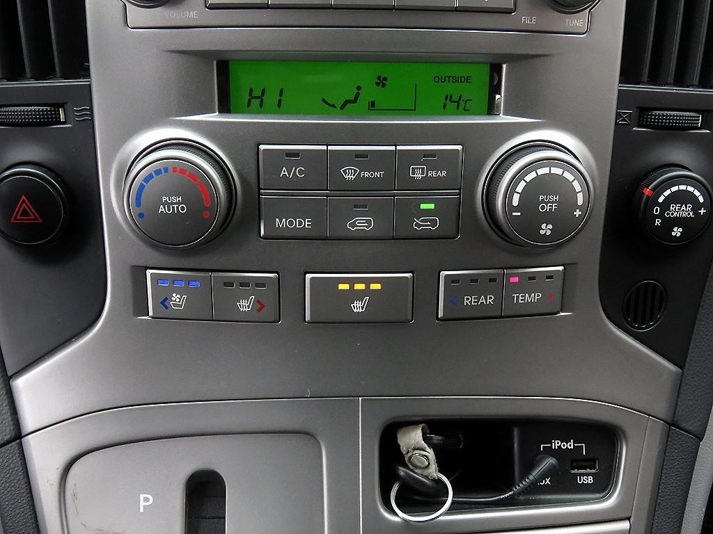 HYUNDAI Starex - Vista 12