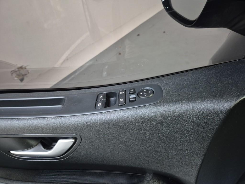 HYUNDAI Staria 2022 Gris - Importación desde Corea - HF Imports Iquique - Foto 17