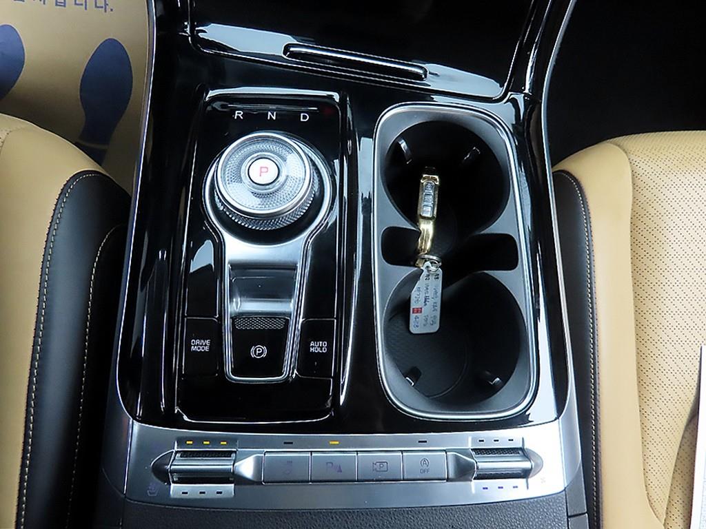 KIA Carnival - Vista 10