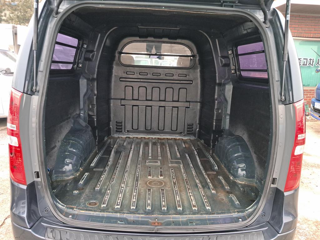 HYUNDAI Starex 2017 Negro - Importación desde Corea - HF Imports Iquique - Foto 13