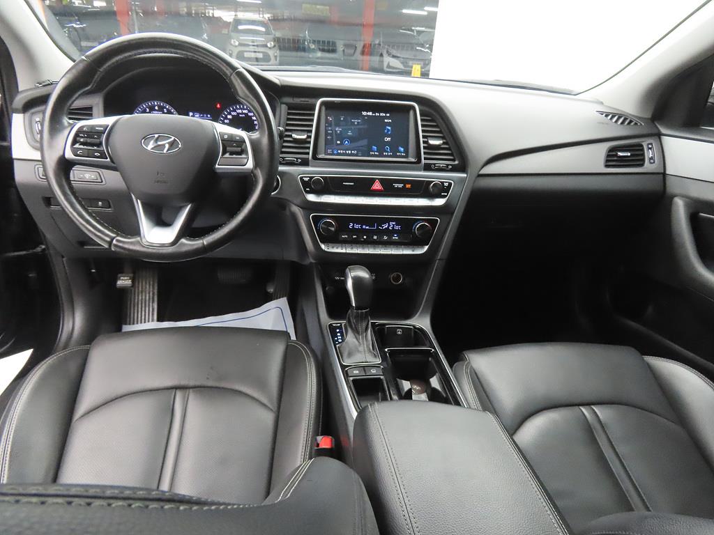 HYUNDAI Sonata - Vista 7