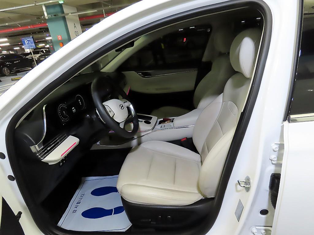 HYUNDAI Grandeur - Vista 6