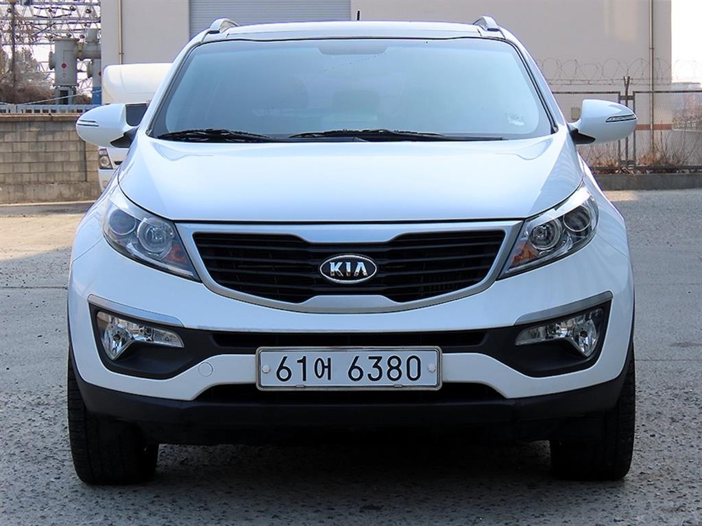 KIA Sportage 2011 Blanco - Importación desde Corea - HF Imports Iquique - Foto 1