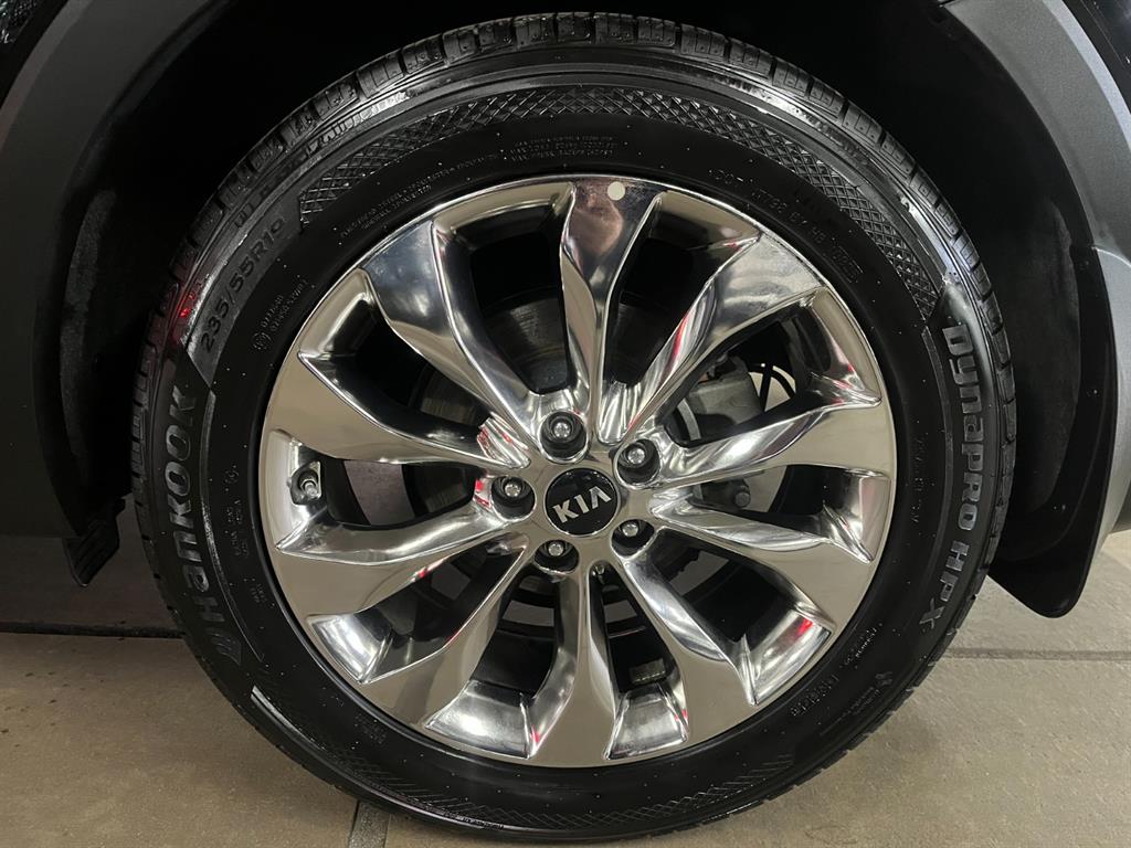 KIA Sorento - Vista 9