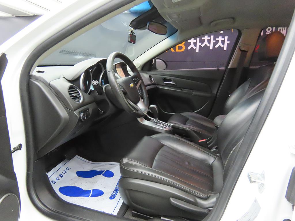 Chevrolet Cruise - Vista 5