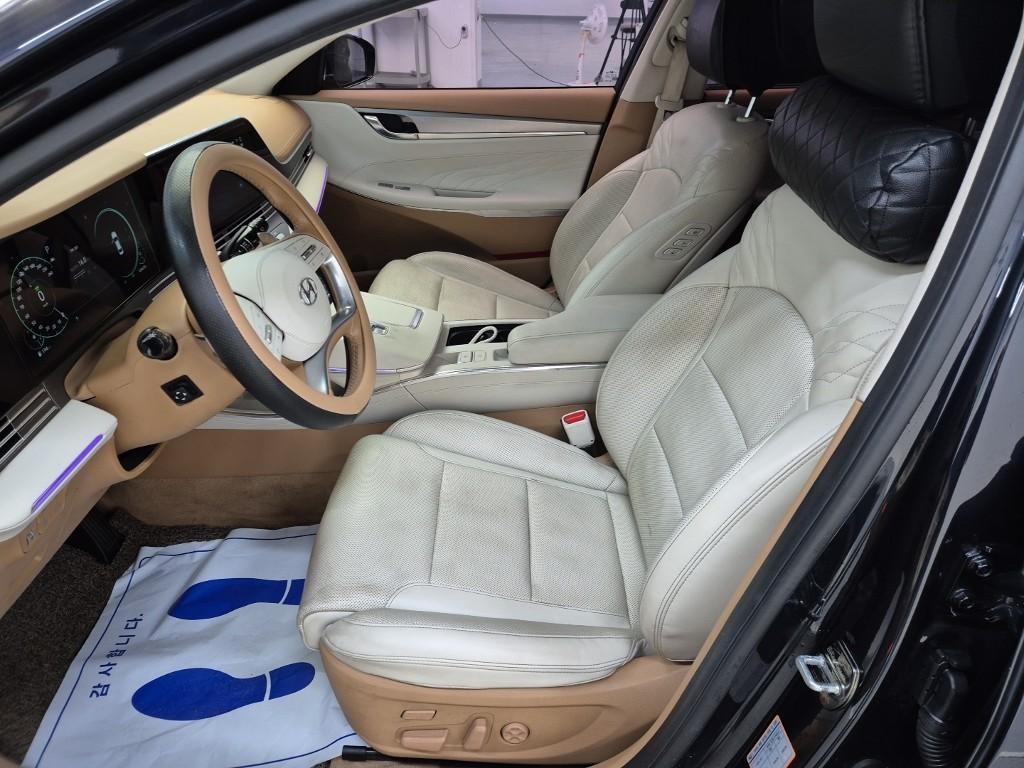 HYUNDAI Grandeur - Vista 11