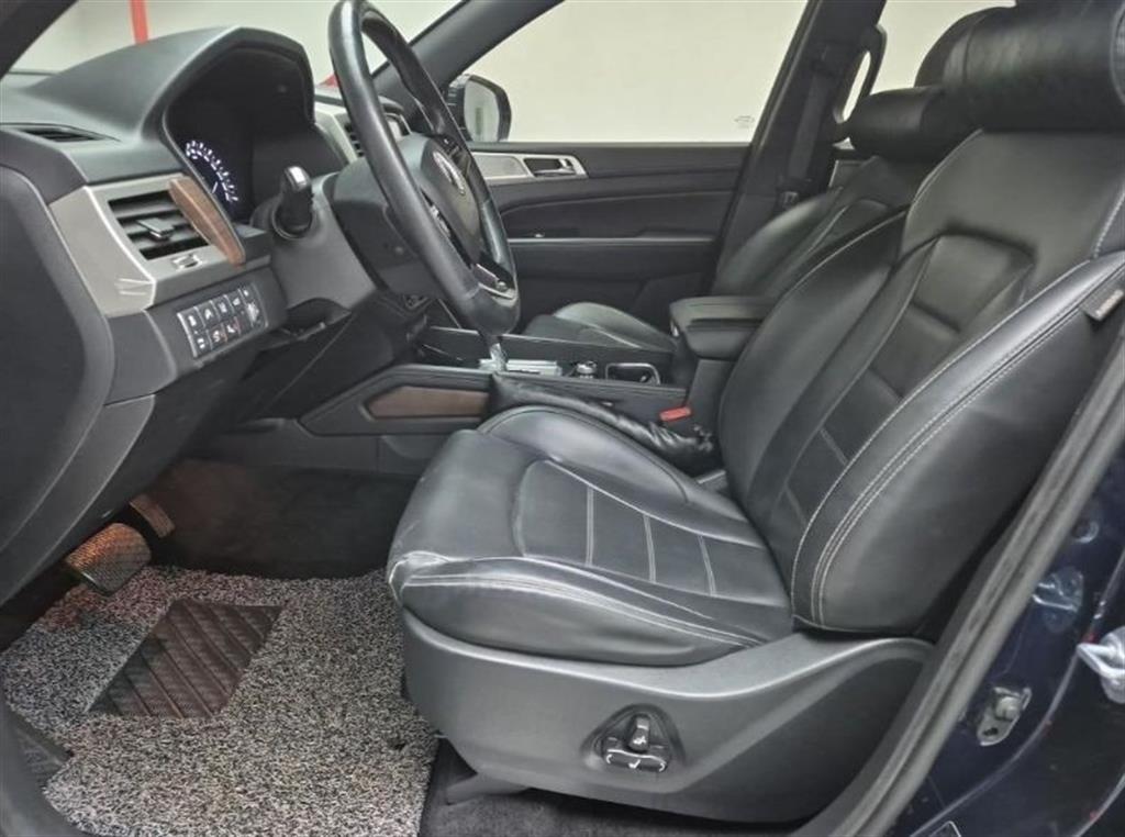 Ssangyong Rexton - Vista 11