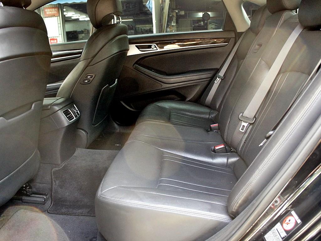 Genesis G80 - Vista 11