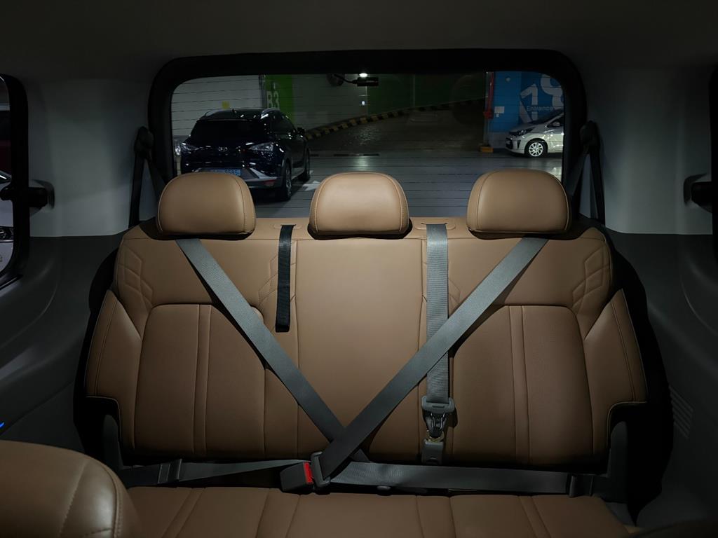 HYUNDAI Staria 2022 Negro - Importación desde Corea - HF Imports Iquique - Foto 14