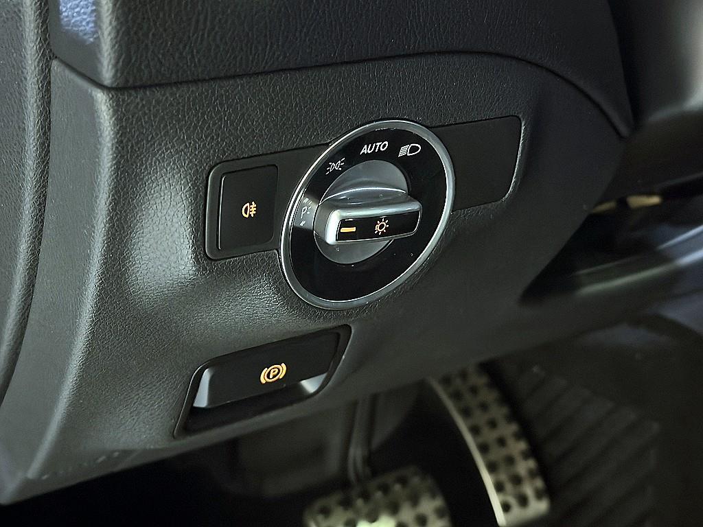 Mercedes Benz CLA Class 2017 Blanco - Importación desde Corea - HF Imports Iquique - Foto 14