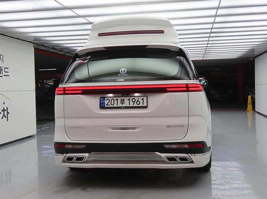 KIA Carnival - Vista 4