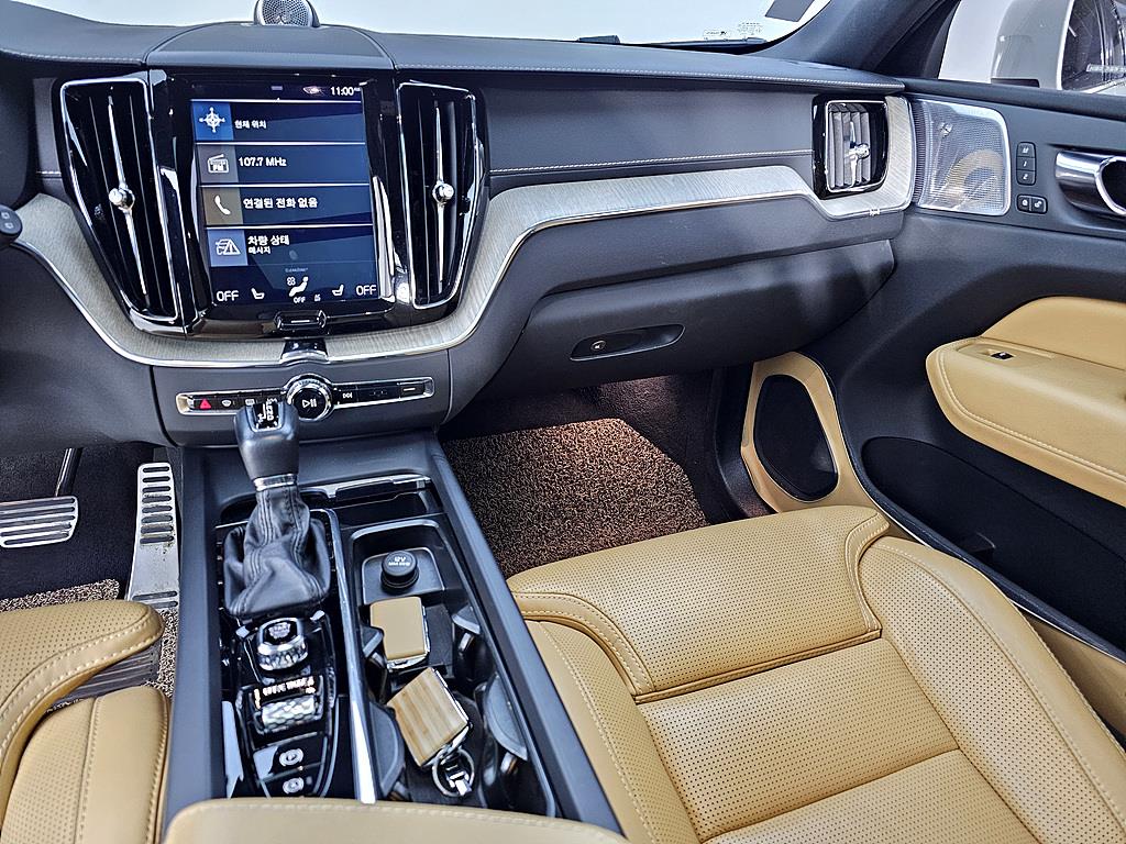 Volvo XC60 - Vista 10