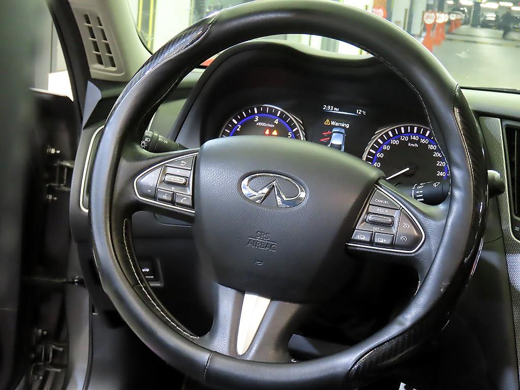 Infiniti Q - Vista 8