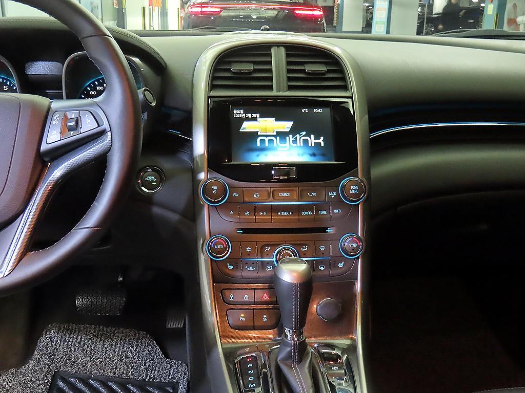 Chevrolet Malibu - Vista 11