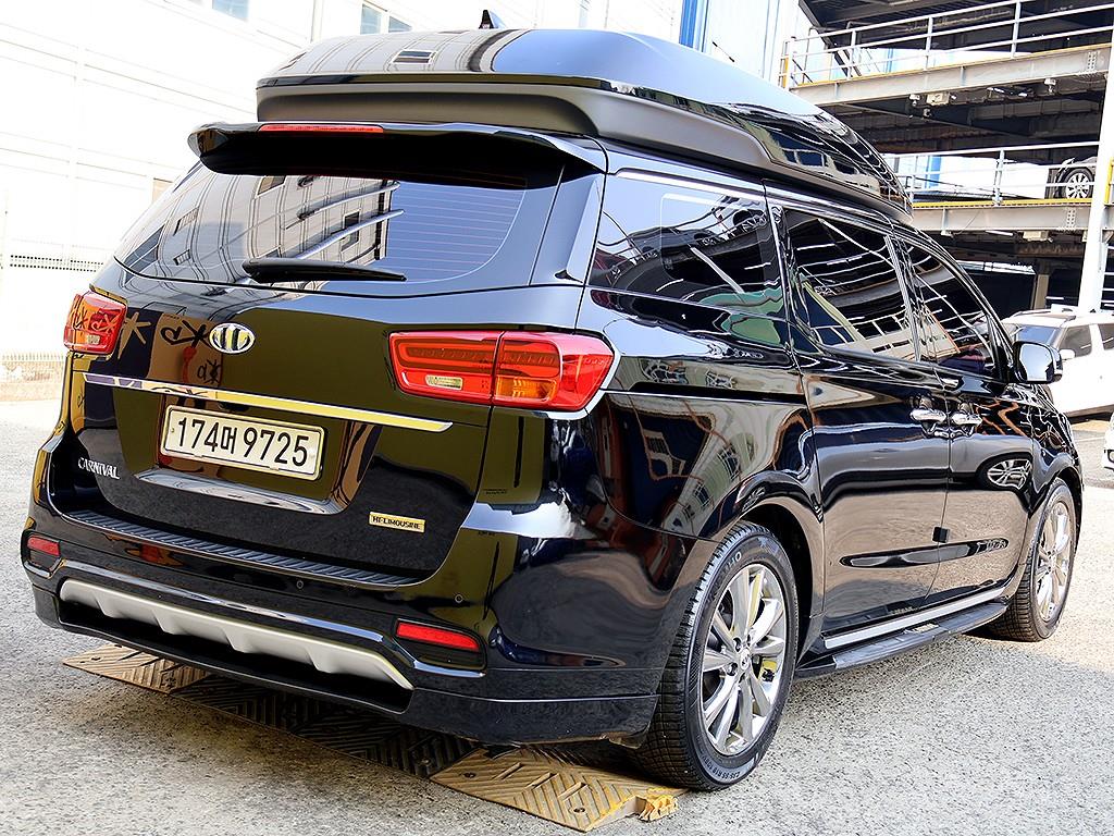 KIA Carnival - Vista 7