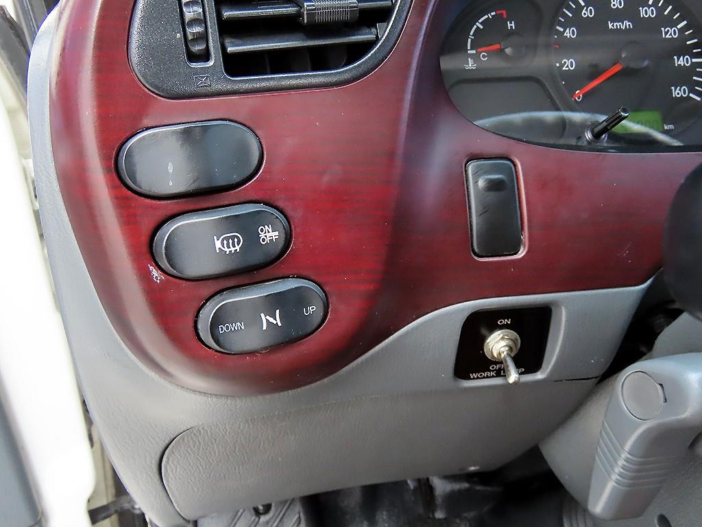 medium and large cargo Cargo 2014 Blanco - Importación desde Corea - HF Imports Iquique - Foto 13