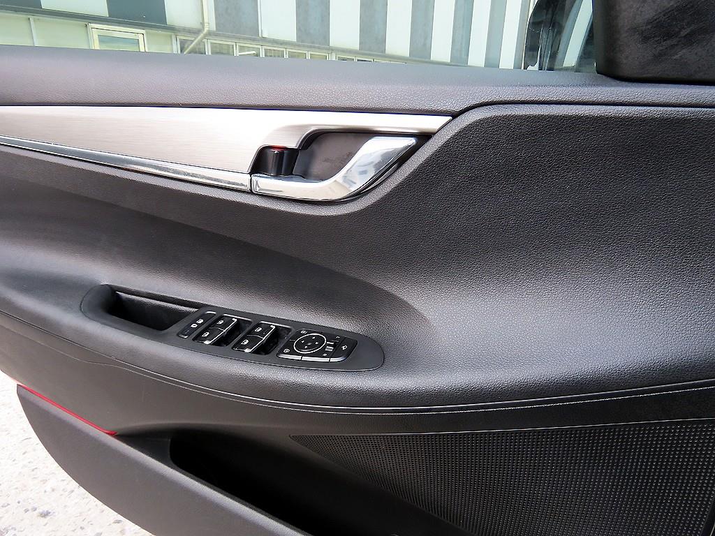 HYUNDAI Grandeur - Vista 11