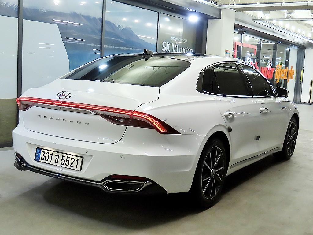 HYUNDAI Grandeur - Vista 4