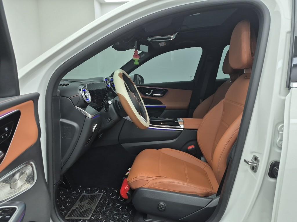 Mercedes Benz GLC Class - Vista 11