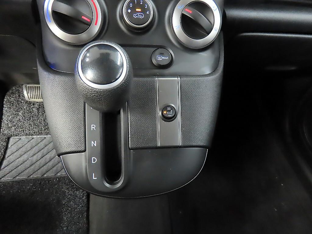 HYUNDAI Casper - Vista 10