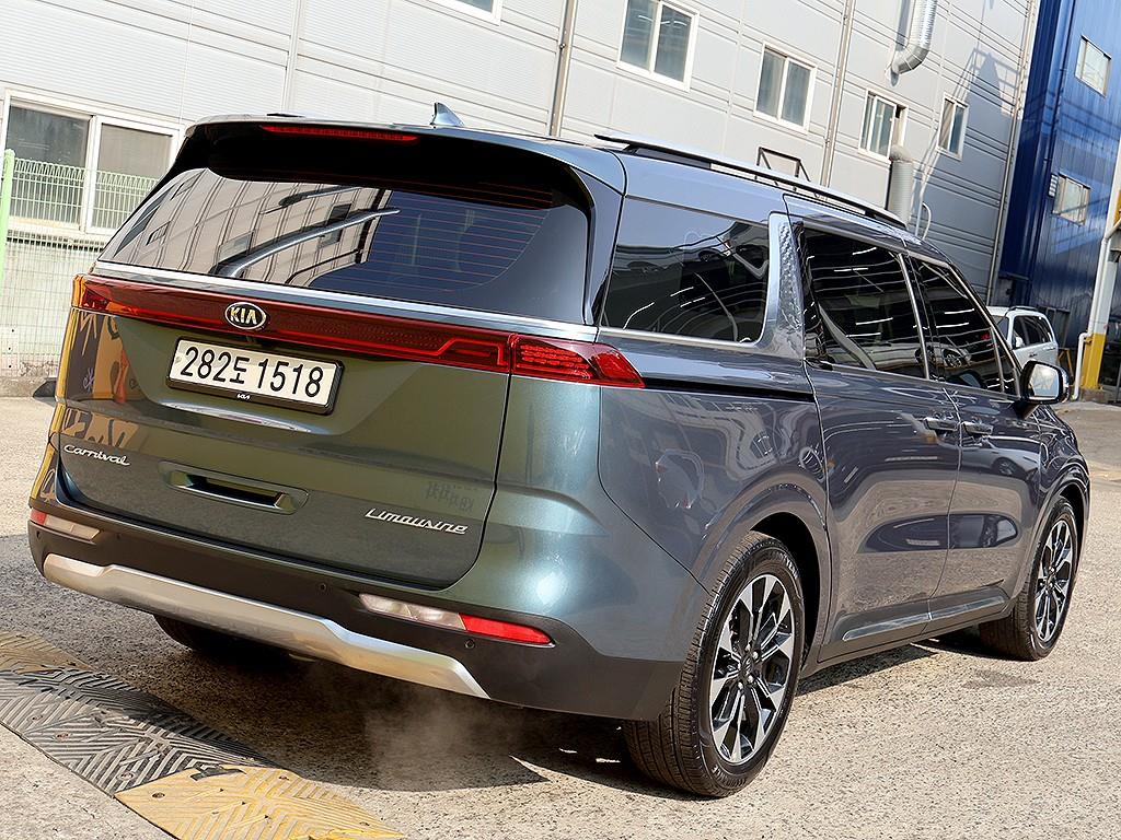 KIA Carnival - Vista 7