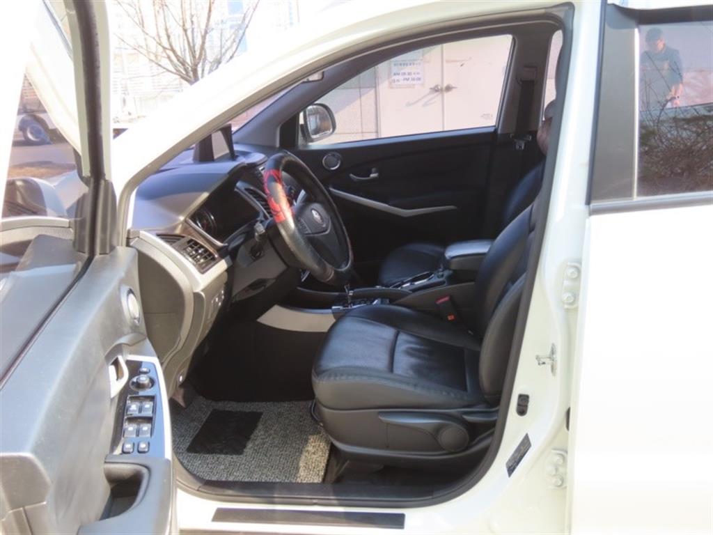 Ssangyong Korando 2017 Blanco - Importación desde Corea - HF Imports Iquique - Foto 13