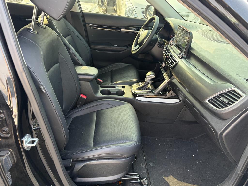 KIA Seltos 2023 Negro - Importación desde Corea - HF Imports Iquique - Foto 15